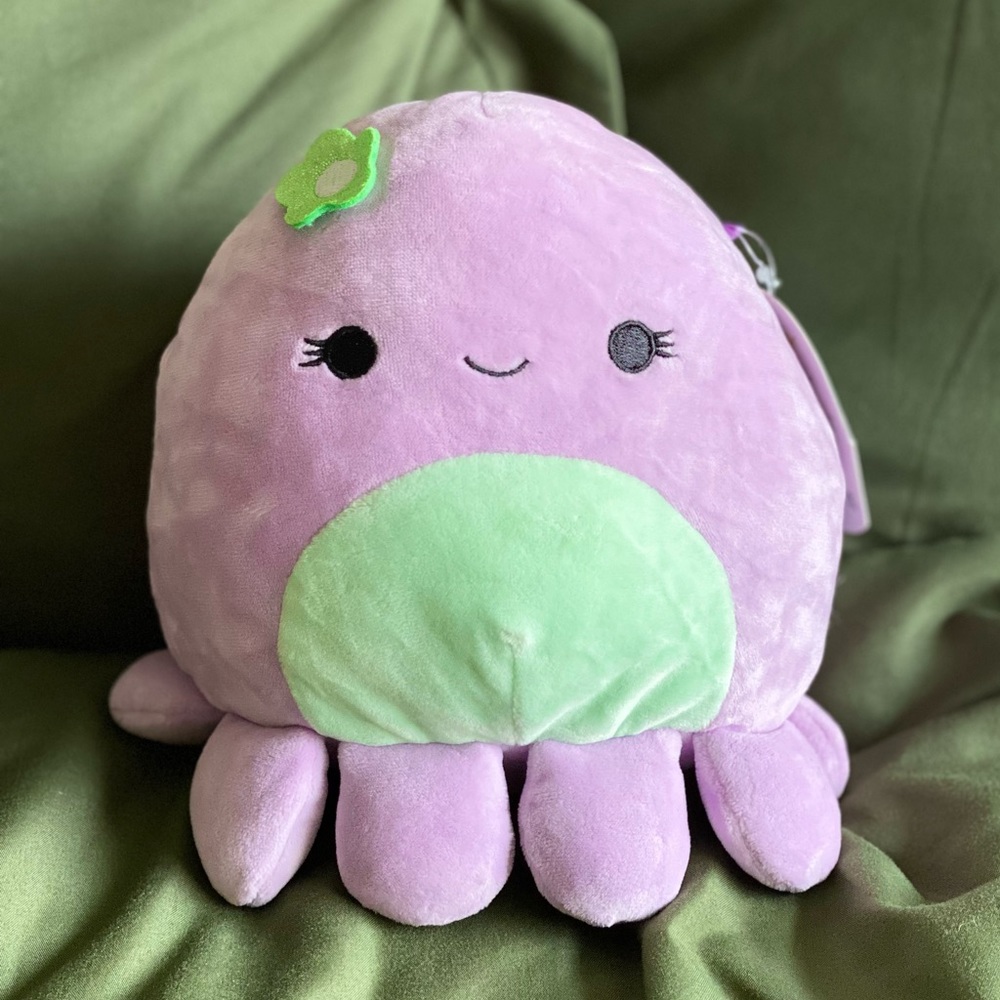COPY - Violet the octopus 7 inch squishmallow